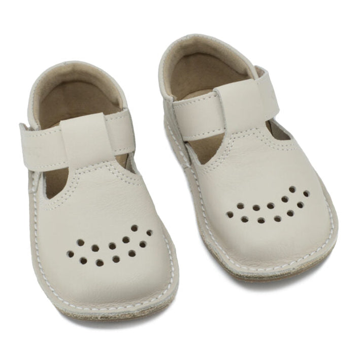 Børnesko i læder med barfodsfølelse – fleksible hjemmesko og sutsko til børn – Naturhvid -Lusti 2- fra slipsko