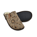 Jugu Slippers with Natural Felt and Wool - Floral Pattern v2