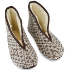 Hjemmesko i strik med lammeuldsfor og skridsikker sål – Beige/Brun – Trolla 1 Slipsko.dk