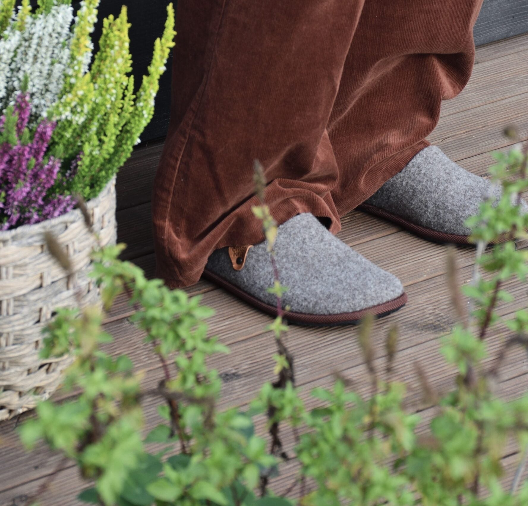 Nursi Unisex Slippers